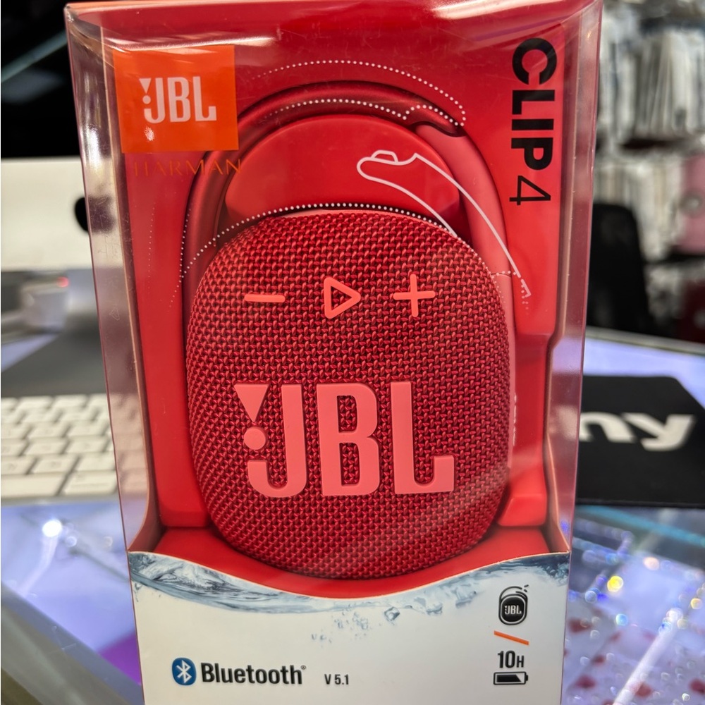 JBL Clip 4 Portable Bluetooth Speaker - Pink